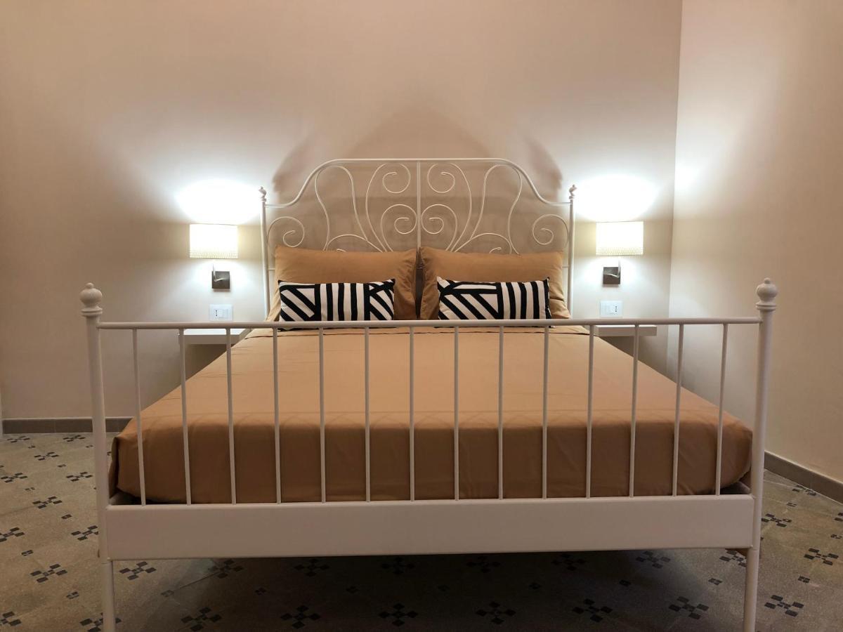 B&B Meliora Rooms 아볼라 외부 사진