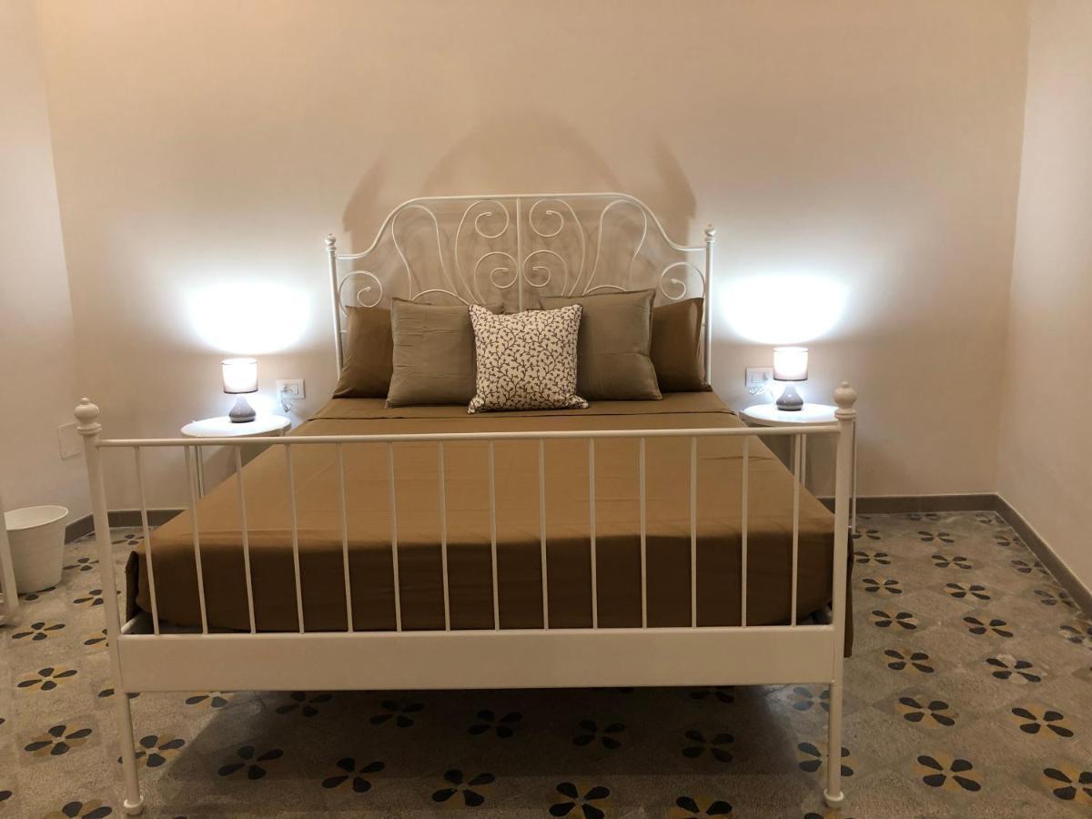 B&B Meliora Rooms 아볼라 외부 사진