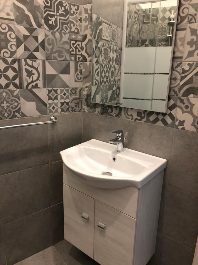 B&B Meliora Rooms 아볼라 외부 사진