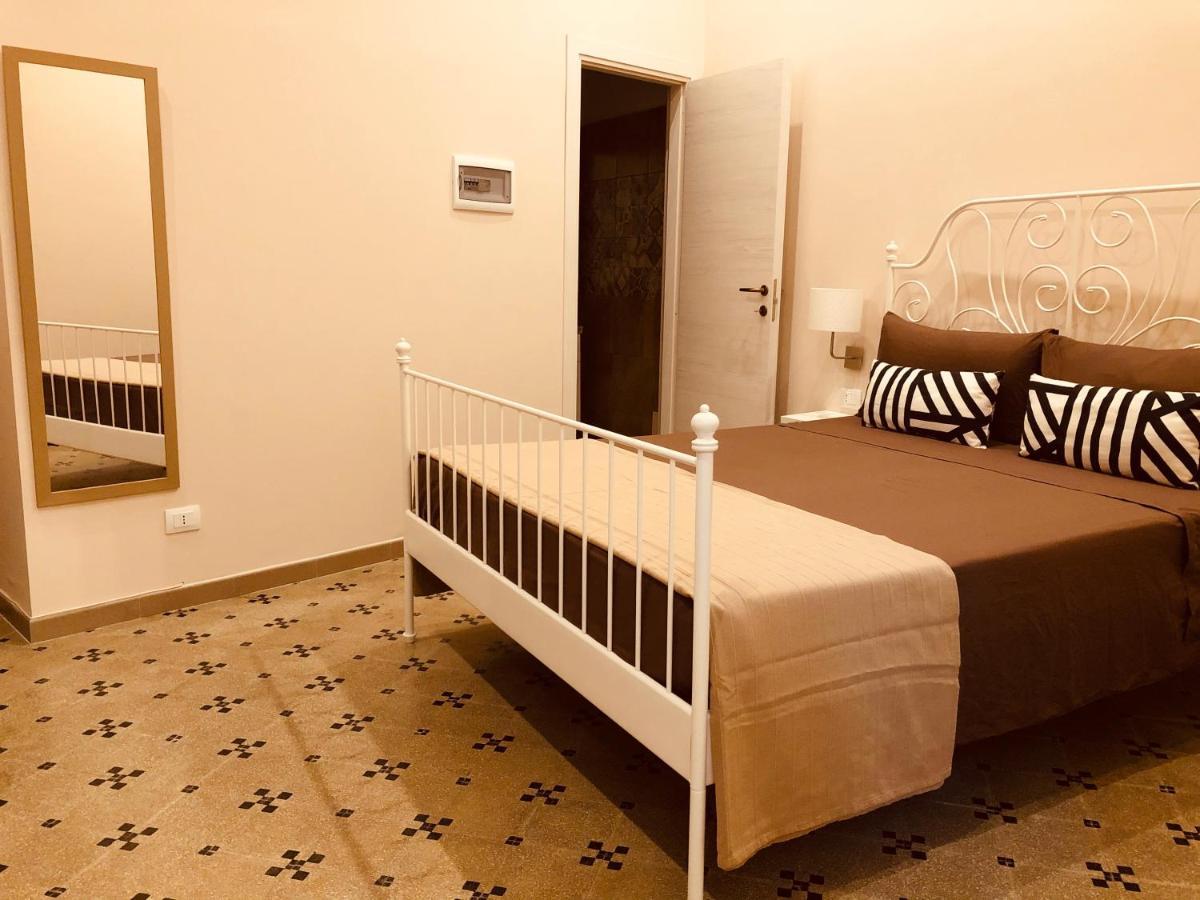 B&B Meliora Rooms 아볼라 외부 사진